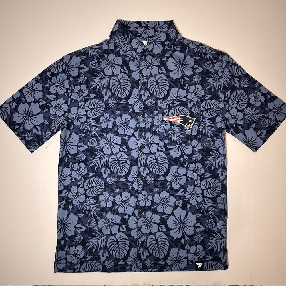 New England Patriots Hawaiian shirt Navy Floral Button Down Shirt Men’s XL